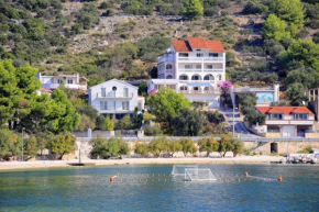 Apartments by the sea Marina, Trogir - 9035